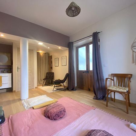 Le Clos Des Grandes Rivieres Sainte-Soulle Kültér fotó